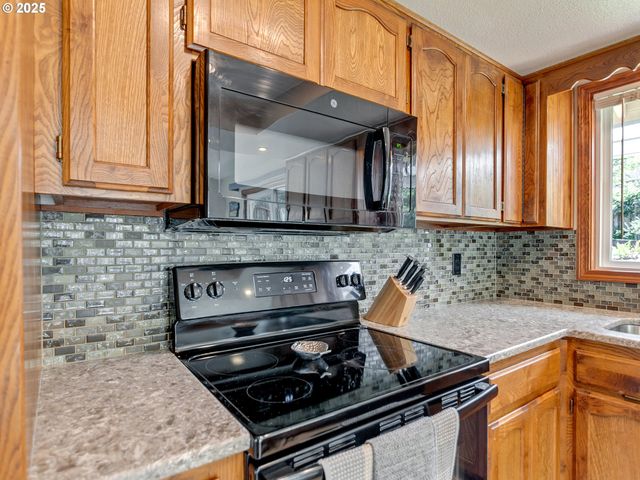 11424 Sw 66TH Ave, Portland, OR 97223