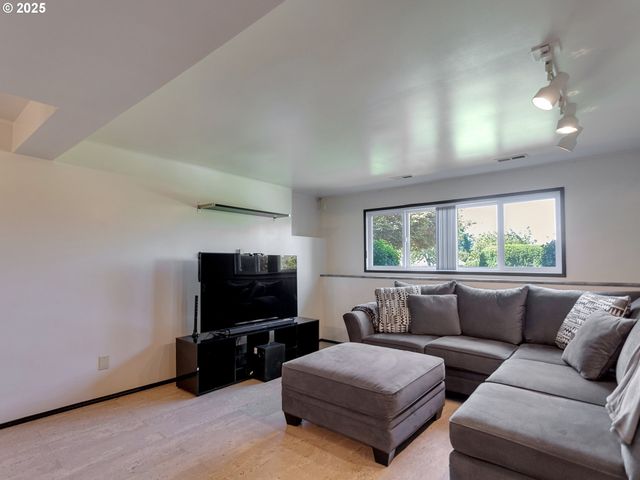 11424 Sw 66TH Ave, Portland, OR 97223