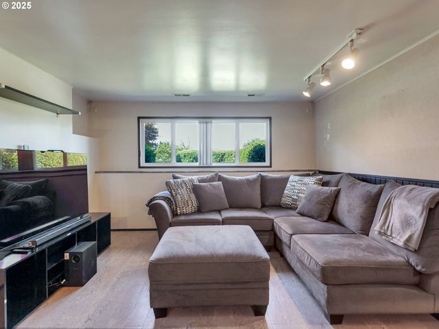 11424 Sw 66TH Ave, Portland, OR 97223