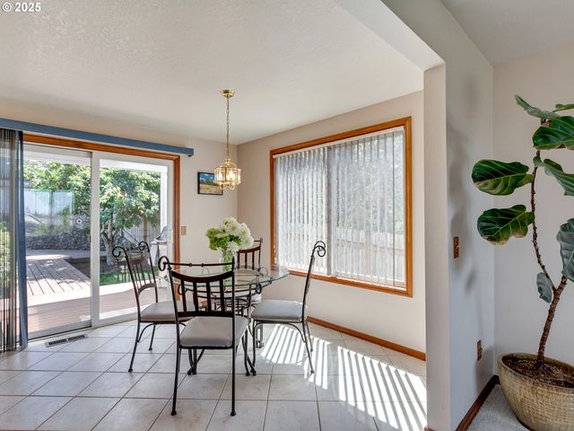 11424 Sw 66TH Ave, Portland, OR 97223