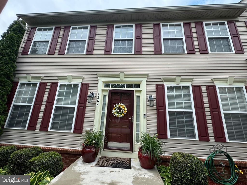 4365 GEORGE FRYE CIR, Woodbridge, VA 22193