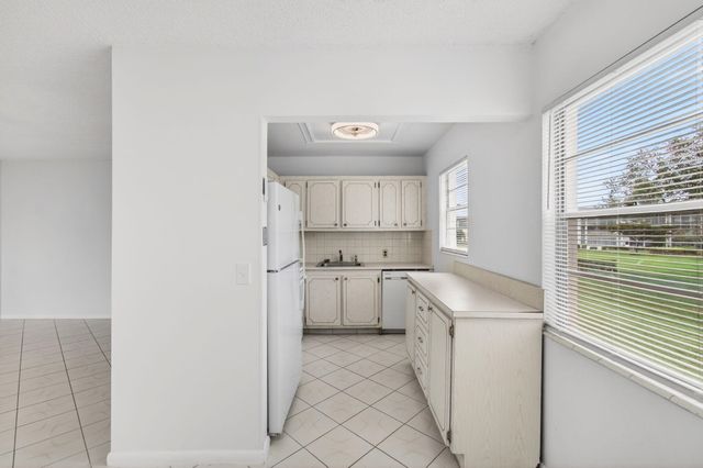 360 Fanshaw, Boca Raton, FL 33434