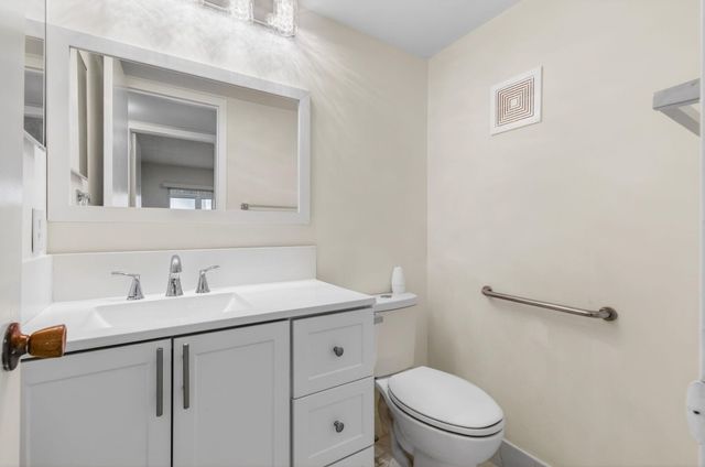 360 Fanshaw, Boca Raton, FL 33434