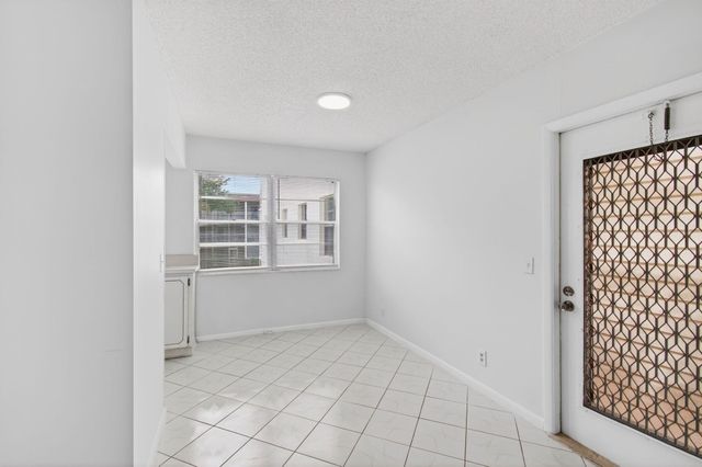 360 Fanshaw, Boca Raton, FL 33434