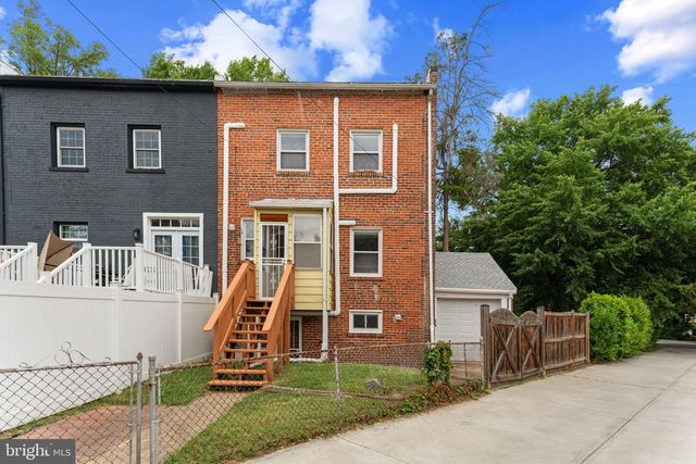 1333 VARNUM ST NE, Washington, DC 20017