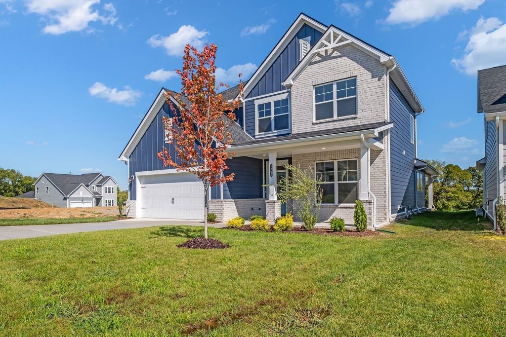 1102 Callaway Drive, Lebanon, TN 37087