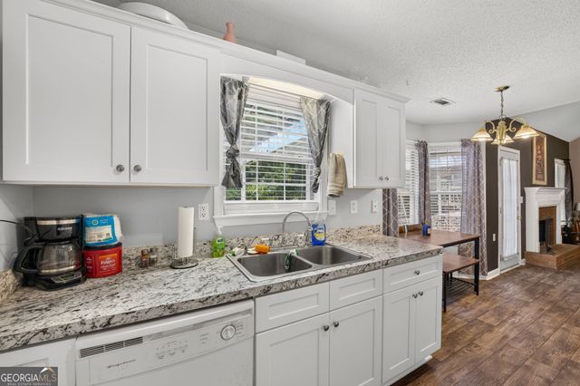 115 Macedonia Woods Drive, Newnan, GA 30263