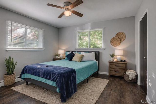 629 W Maple Rd 7, Clawson, MI 48017