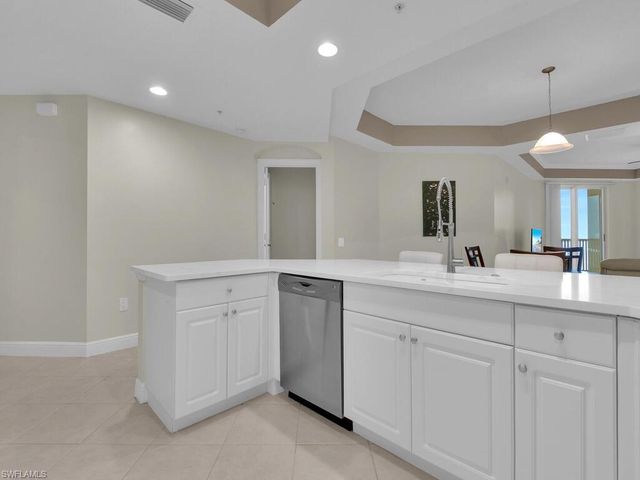 2745 1st ST 1006, Fort Myers, FL 33916