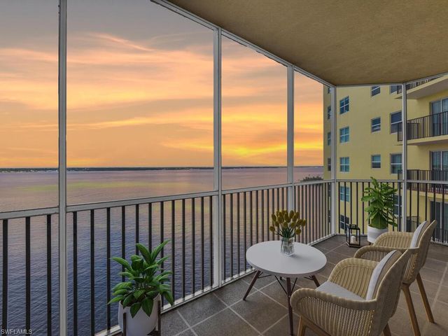2745 1st ST 1006, Fort Myers, FL 33916
