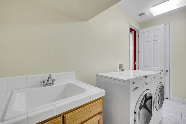 4068 Barn Hollow Way, Antioch, CA 94509