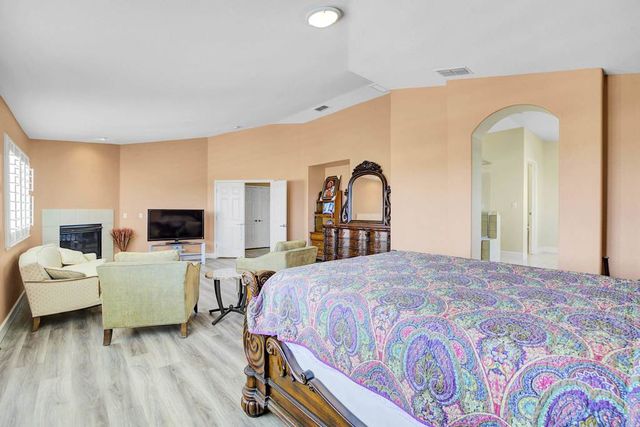 4068 Barn Hollow Way, Antioch, CA 94509