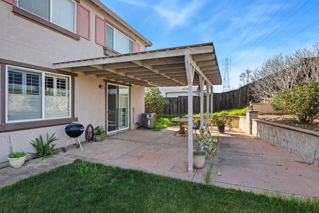 4068 Barn Hollow Way, Antioch, CA 94509