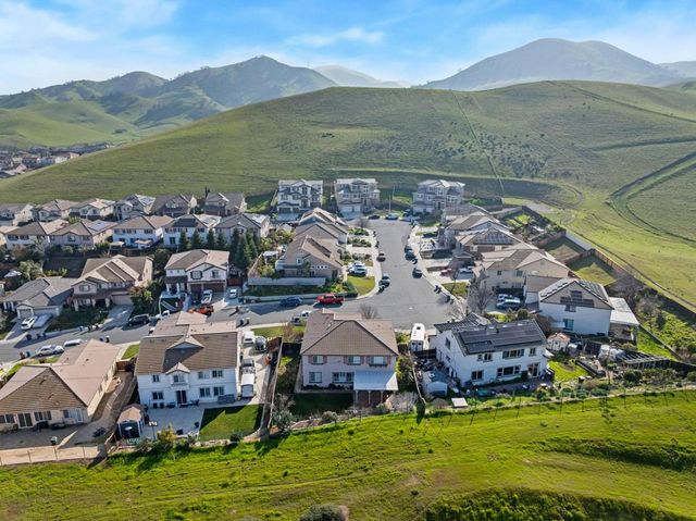 4068 Barn Hollow Way, Antioch, CA 94509