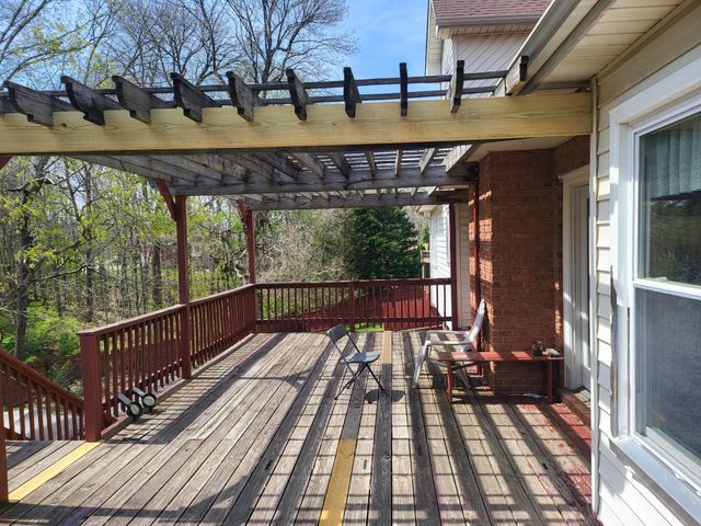 2555 Stone Briar Dr, Clarksville, TN 37043