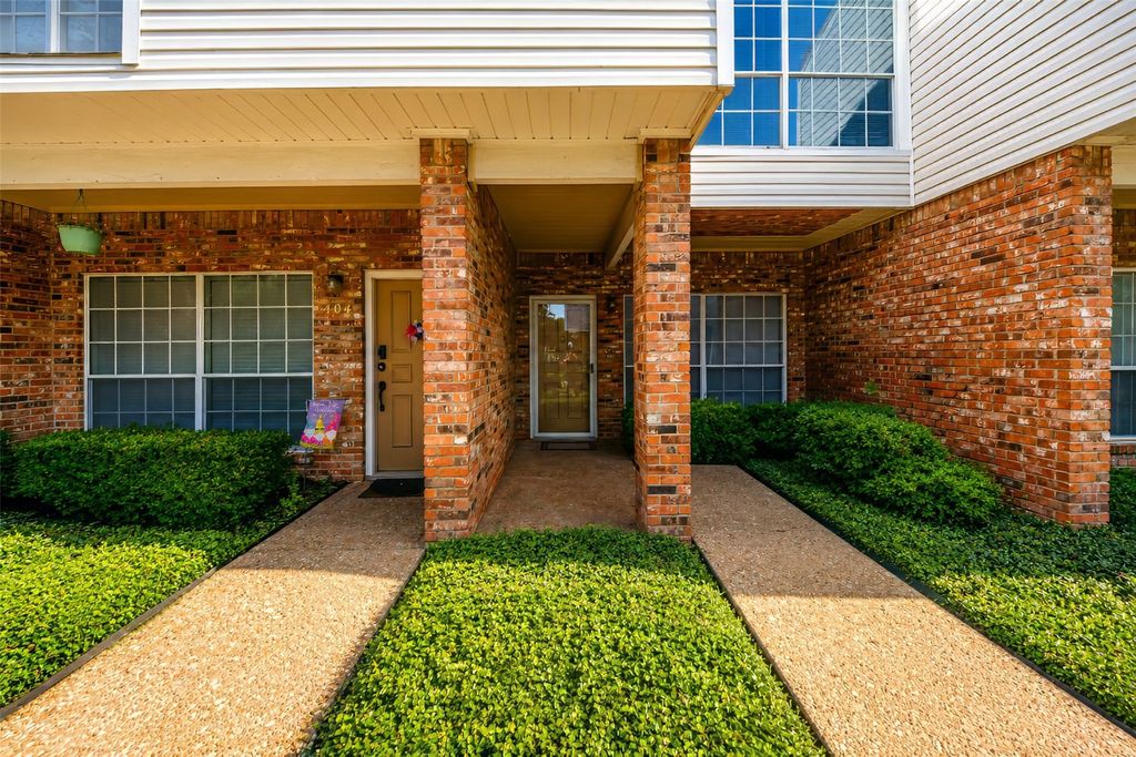 12921 Abrams Road 403, Dallas, TX 75243
