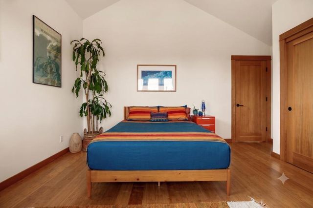160 Alta Avenue, Santa Cruz, CA 95060