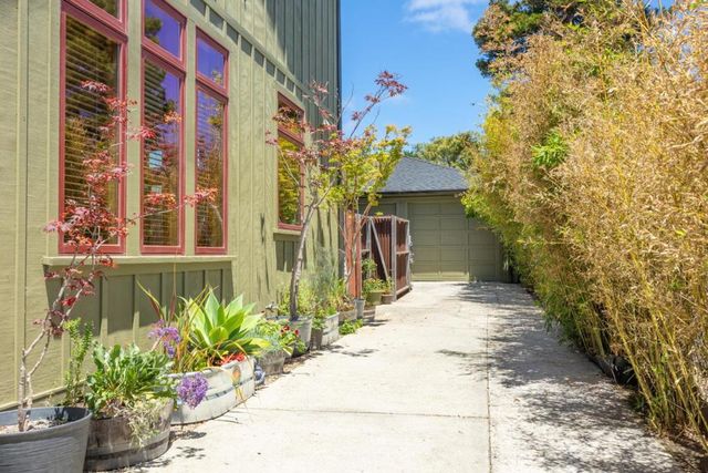 160 Alta Avenue, Santa Cruz, CA 95060