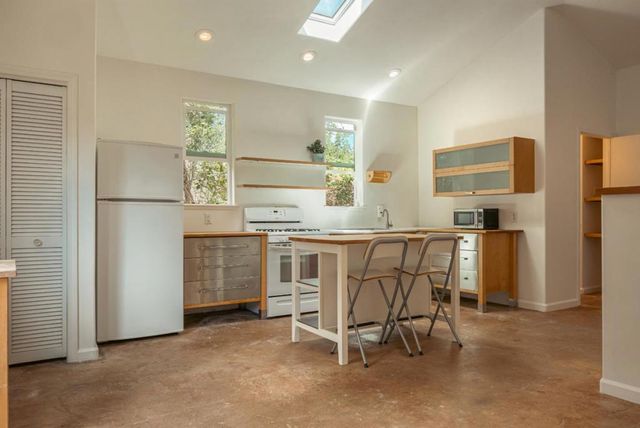 160 Alta Avenue, Santa Cruz, CA 95060
