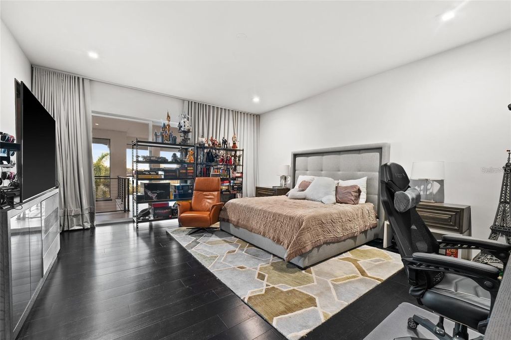 Image 19 of property listing at 12264 MONTALCINO CIRCLE, Windermere, FL 34786