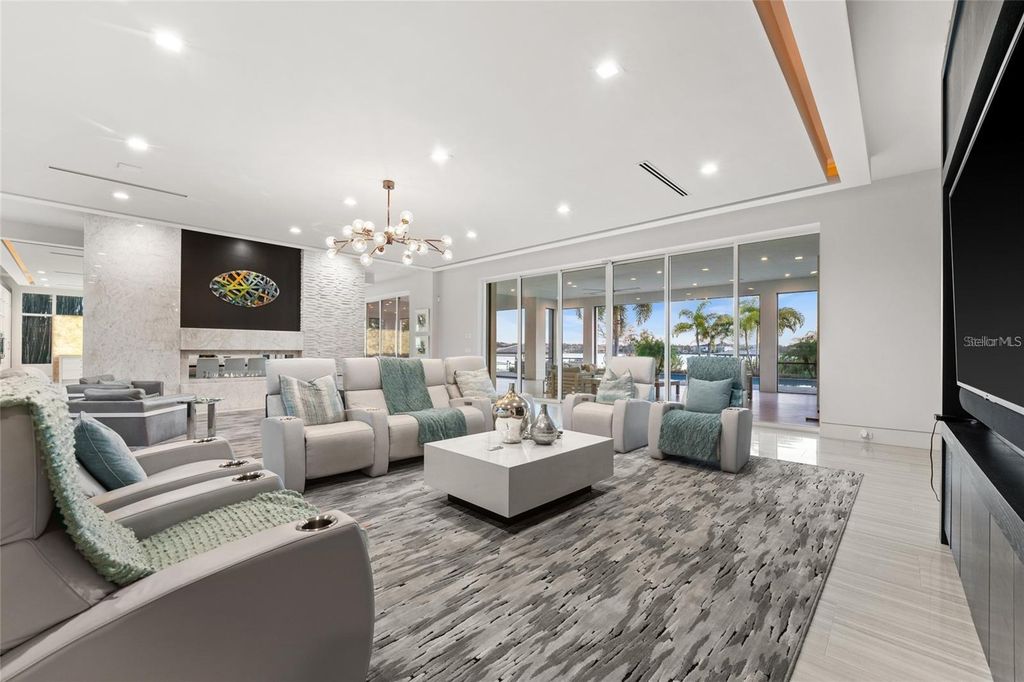 Image 3 of property listing at 12264 MONTALCINO CIRCLE, Windermere, FL 34786