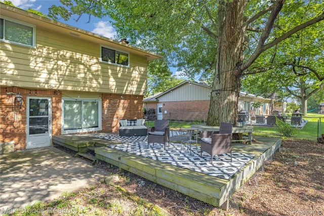 28839 Bannockburn Street, Farmington, MI 48334