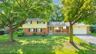 28839 Bannockburn Street, Farmington, MI 48334