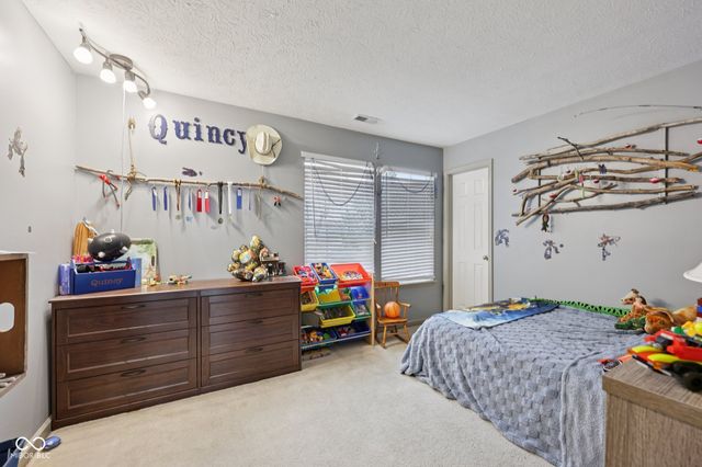 2411 Lakeshore Court, Lebanon, IN 46052