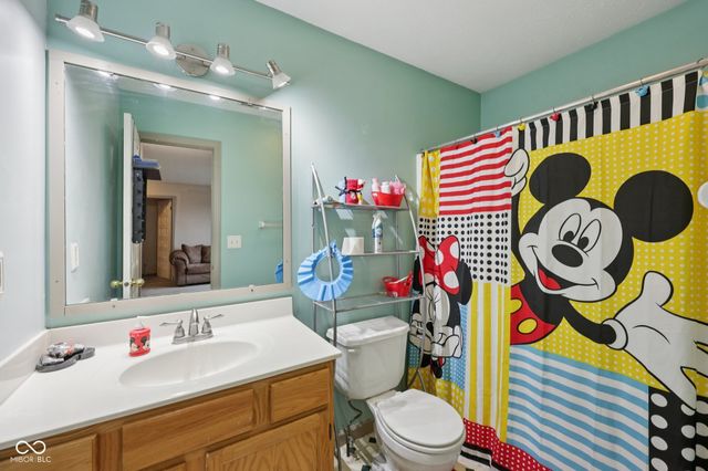 2411 Lakeshore Court, Lebanon, IN 46052