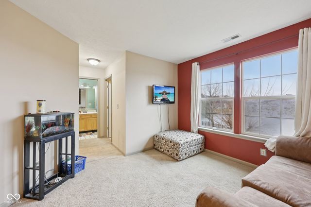 2411 Lakeshore Court, Lebanon, IN 46052