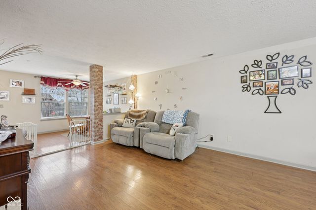 2411 Lakeshore Court, Lebanon, IN 46052