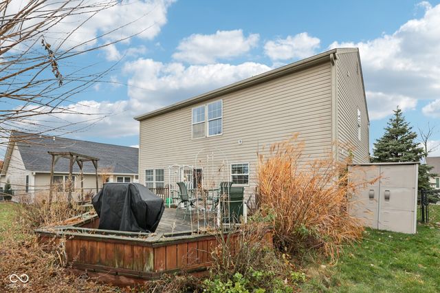 2411 Lakeshore Court, Lebanon, IN 46052