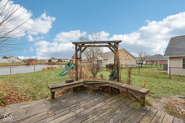 2411 Lakeshore Court, Lebanon, IN 46052