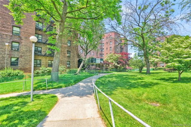 25-40 UNION Street 1C, Flushing, NY 11354