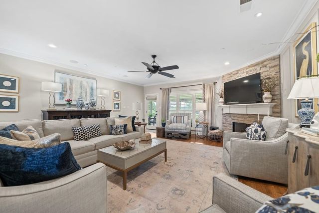 575 WARWICK WILLOW LN, Collierville, TN 38017