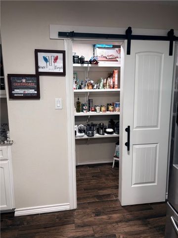 923 Lyndale St, Kingsville, TX 78363