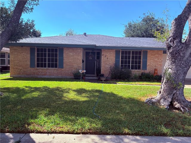923 Lyndale St, Kingsville, TX 78363