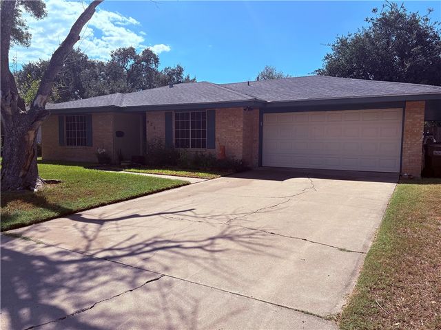 923 Lyndale St, Kingsville, TX 78363