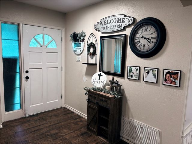 923 Lyndale St, Kingsville, TX 78363