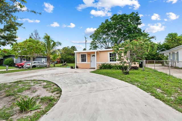 1808 NW 24TH Terrace, Fort Lauderdale, FL 33311