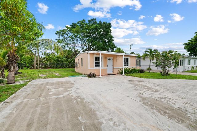 1808 NW 24TH Terrace, Fort Lauderdale, FL 33311