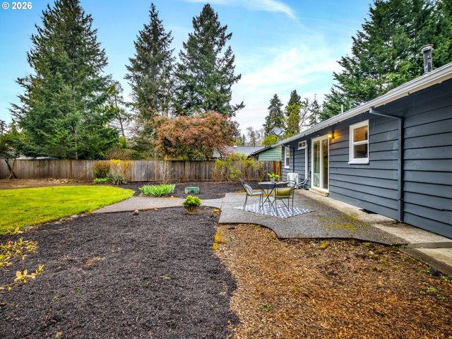 17901 TUALATA Ave, Lake Oswego, OR 97035