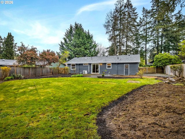 17901 TUALATA Ave, Lake Oswego, OR 97035