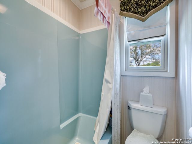 135 Manor, Comfort, TX 78013
