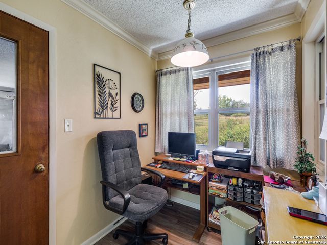 135 Manor, Comfort, TX 78013