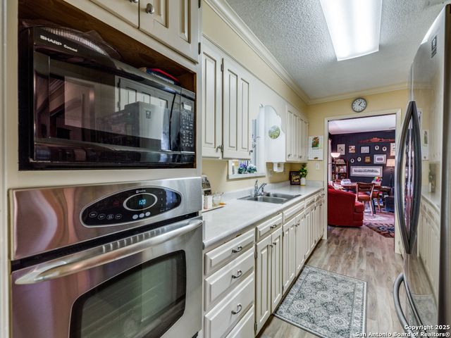 135 Manor, Comfort, TX 78013