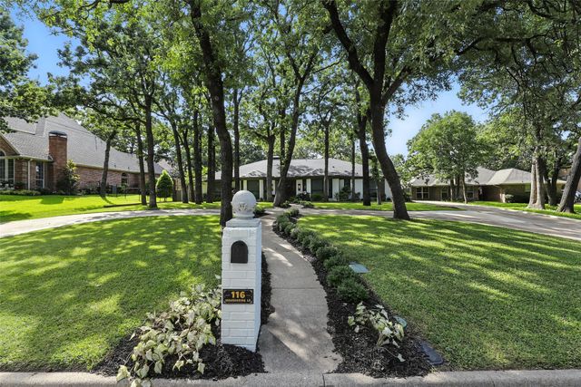 116 Meandering Lane, Burleson, TX 76028