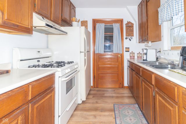 3841 Wildwood Drive, Indianapolis, IN 46239