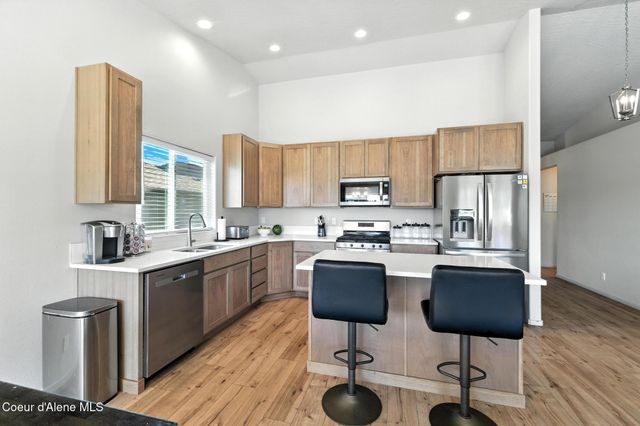 6286 W DAYTON AVE, Rathdrum, ID 83858