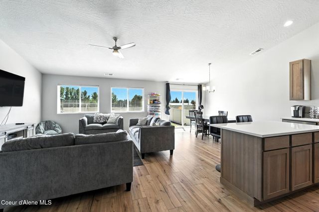 6286 W DAYTON AVE, Rathdrum, ID 83858